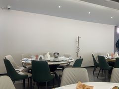 -何适山庄·团餐住宿(水长城P2停车场店)