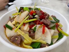 酸辣牛肉-红色湘菜馆(春风店)