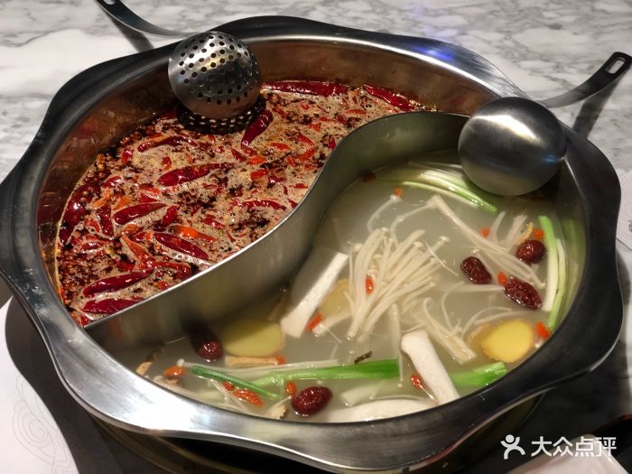 紫龙火锅(富力广场店)鸳鸯锅图片 - 第1张