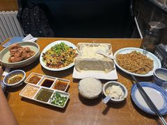 -95号酱骨·一块豆腐(展春园西路店)
