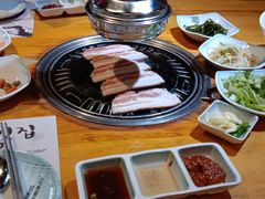 -唯成•韩国炭火烤肉 유성고기