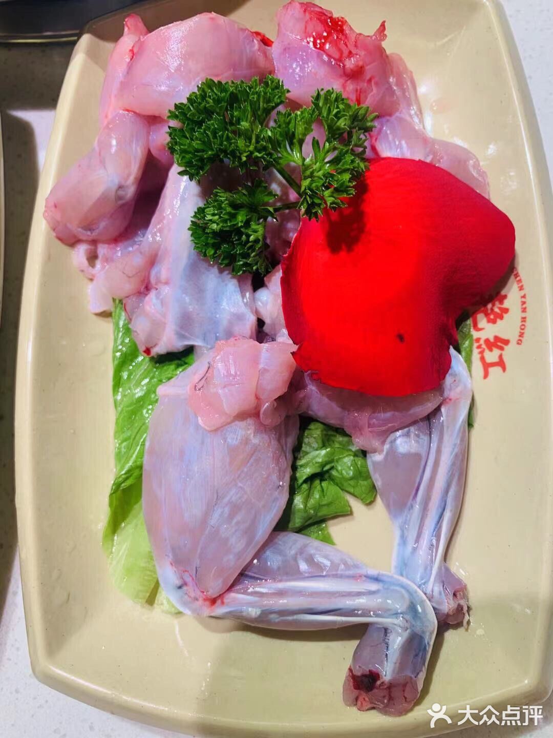 陈艳红成都牛肉老火锅，🔥火锅底料现炒味很好