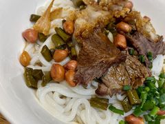 -牛八宝桂林米粉(八里庄店)