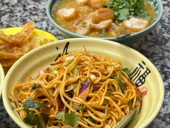 -002鱼汤粉(龍園店)