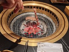 -山川小町·极番烧肉(新地假日广场店)