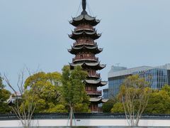 -龙华寺