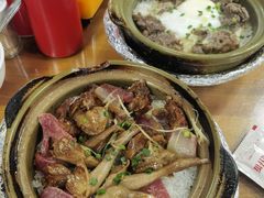 窝蛋牛肉煲仔饭-崖口煲仔饭