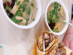 -洪峰浩老北京烧饼夹肉(角门路店)