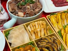 -天宜隆蘑菇宴火锅(石景山旗舰店)