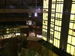 -上海滴水湖皇冠假日酒店