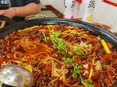 -鸿顺老铁锅美蛙鱼府(解放碑店)