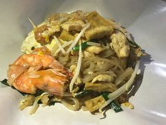 -席娜卡琳火车铁道夜市