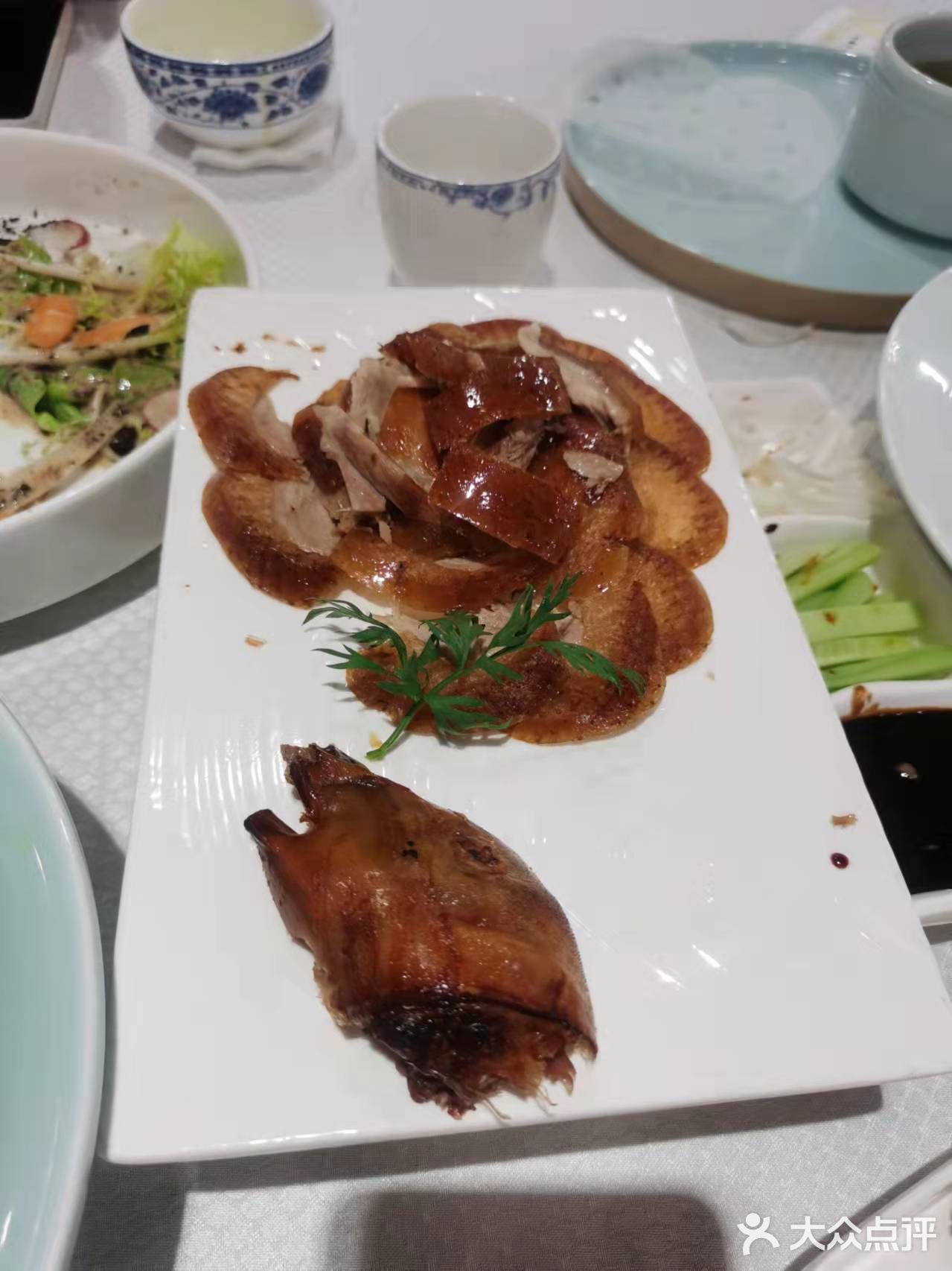 强推兔子不吃窝边草，好看又好吃，兔兔这么可爱