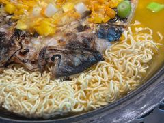 -吞鱼兽麻辣烤鱼(万达店)
