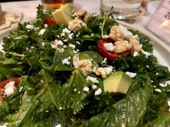 牛油果羽衣甘蓝沙拉-The Rug Cafe(王府中环店)