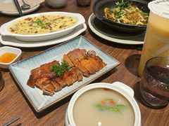 -港丽餐厅(正大店)