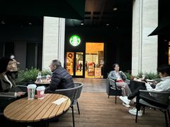 -星巴克(杭州湖滨银泰E区店)