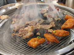 -青瓦餐厅·生鱼片·韩园烤肉(西塔店)