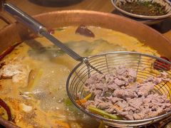 -洱火云南酸菜牛肉火锅(石景山当代商城店)