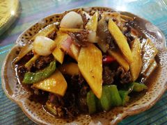 芒果炒牛肉-纳兰傣雀傣味餐厅
