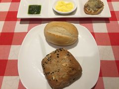餐前面包-卡本妮法餐厅·北京和平宾馆