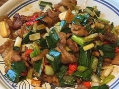 -云海肴·汽锅鸡·云南菜(天山百盛优客店)