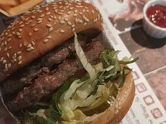 -The Habit Burger Grill 哈比特汉堡(复兴soho店)