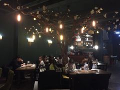 大堂-梧桐树下(云锦世家店)