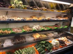 自助取餐区-万记麻辣烫国展总店