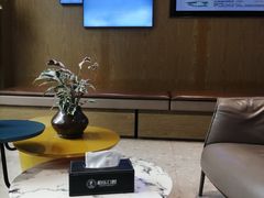 -柏乐口腔医院·舒适化无痛种植牙中心(东盟商务区院)