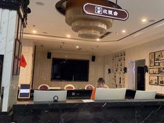 -皇马纯KTV·量贩·聚会(民治店)