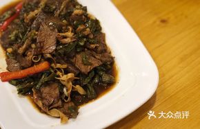 Stir-Fried Pig Belly with Dried Chilies