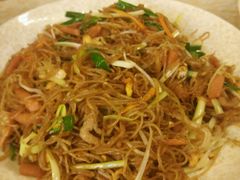 -大富蚝乌东哥饭店·石锅鱼杂·柠檬鸭(革新路店)