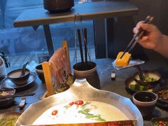 -湊湊火锅·茶憩(杭州湖滨银泰in77店)