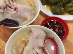 -雷祖芳老妈蹄花店