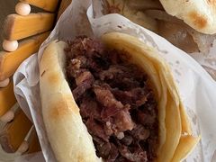 -闫家驴肉老店(华电一校店)