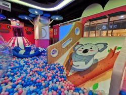 -木马王国淘气堡儿童乐园