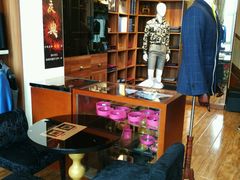 -宇翔服饰(双井桥东首城国际店)