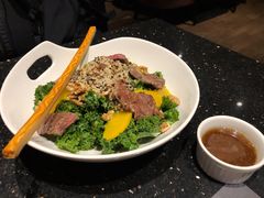 烤牛肉羽衣甘蓝沙拉-天母蓝鸟西餐厅·烘焙蛋糕(十三碗店)