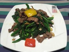 沙茶酱芥兰炒牛展-兰桂坊粤泰美食(较场西店)