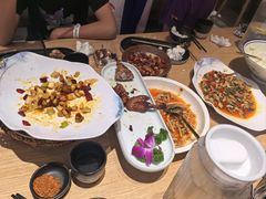 -川堂风·跷脚牛肉·乐山爆炒(宝山日月光店)