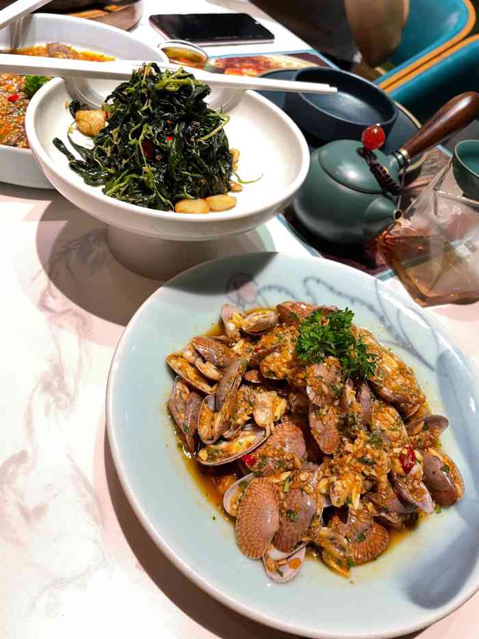 潮·饭局私房菜(致越优城店)-"「开胃小菜」开胃小菜,麻叶的味道挺