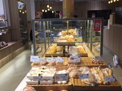 -顶东面包花园·生日蛋糕(世博店)