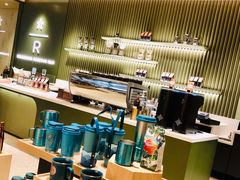 大堂-星巴克臻选(广州太古汇店)