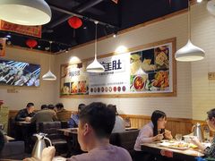 大堂-阿里巴巴海鲜烧烤家常菜(黄岛店)