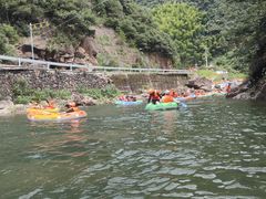 -安吉龙王山峡谷漂流
