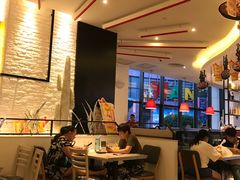 大堂-必胜客(武汉欢乐谷店)