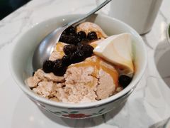 焦糖乌龙奶茶冰-堂屋糖水店(愚园店)