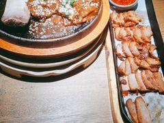 -蜜桃餐厅·伴山(湖滨商业街店)