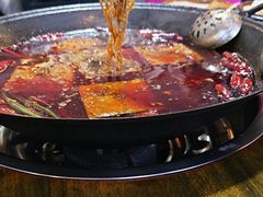-黄潇洒老火锅(九眼桥宏济巷店)